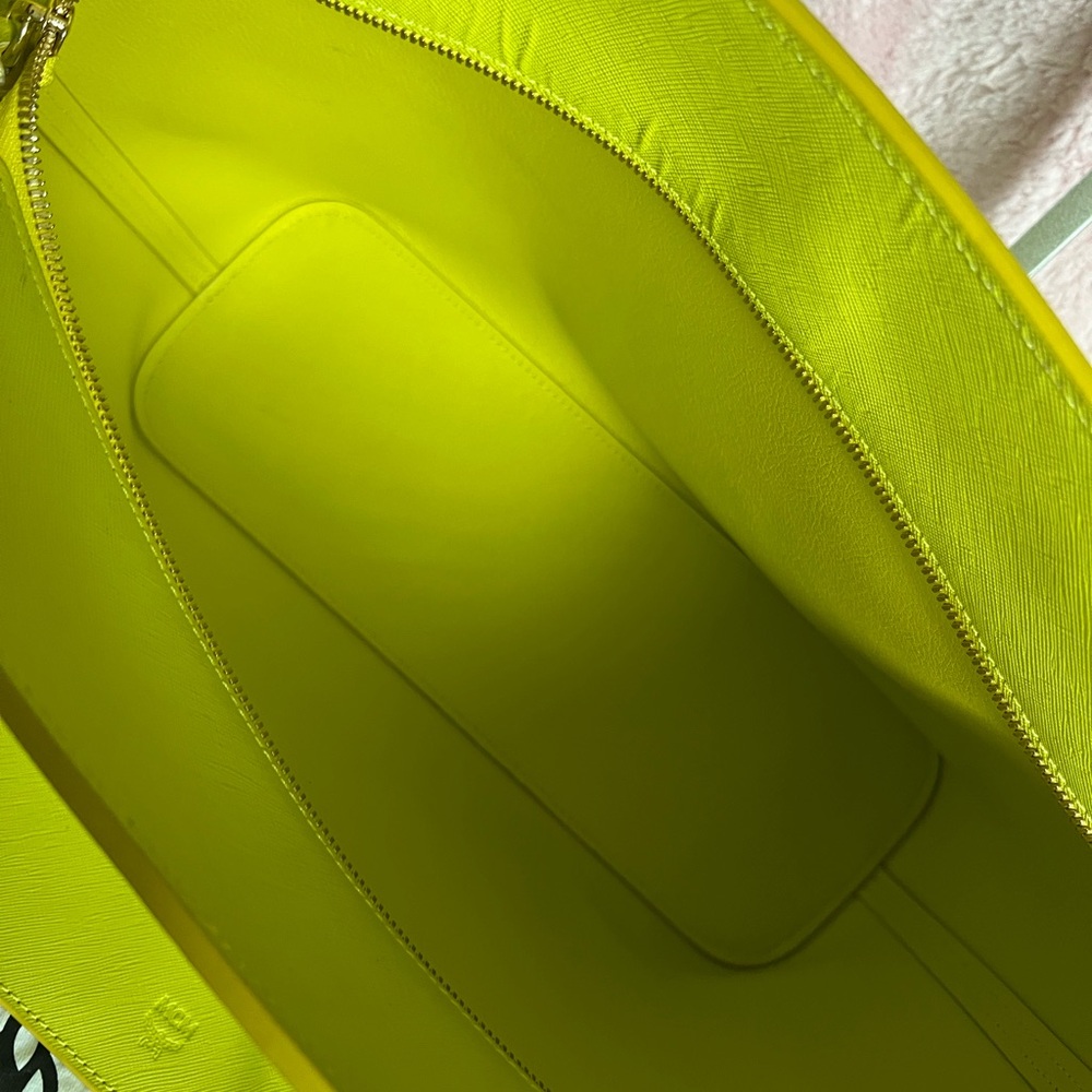 MCM Vibrant Yellow Tote - Picture 9 of 16